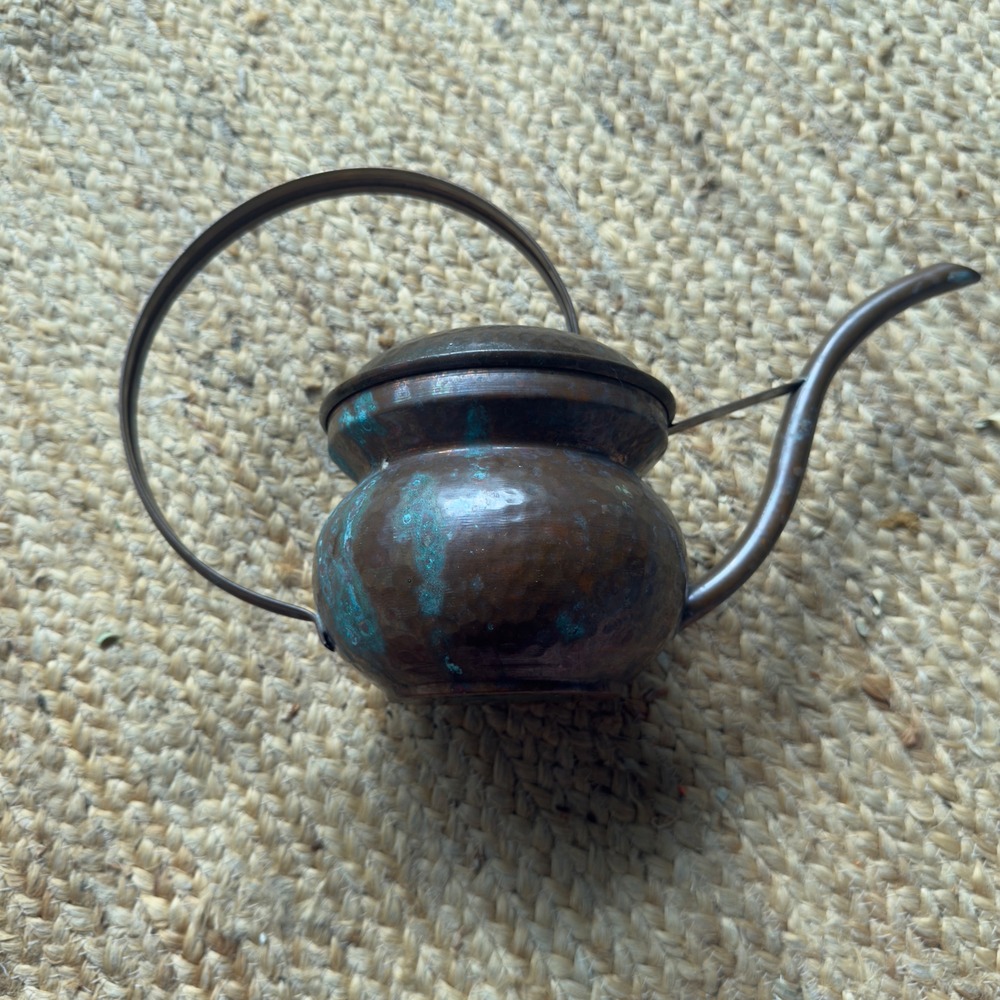 Vintage Hammered Copper Watering Can Small Gooseneck Spout Rustic Patina Decor - Picture 2 of 4